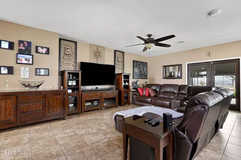 608 Myriam Dr, Anthony, TX 79821 photo 13