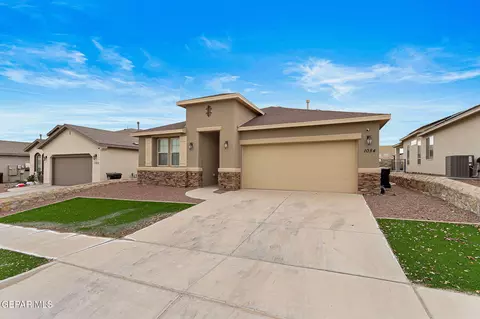1084 Bronze Hl, Santa Teresa, NM 88008