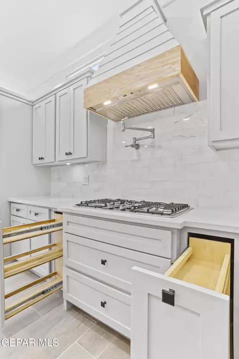 Kitchen - 3637 Pattern Pl, El Paso, TX 79938 photo 4 of 4