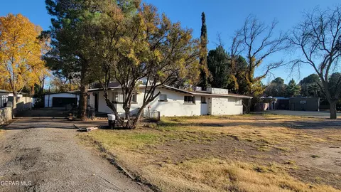 5116 Camino De La Vista Dr, El Paso, TX 79932