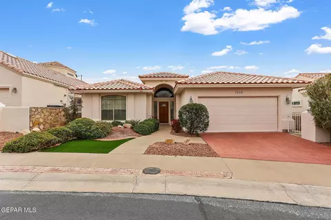 1552 Via Appia St, El Paso, TX 79912