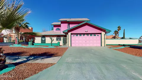 11501 Town Lake Ln, El Paso, TX 79936