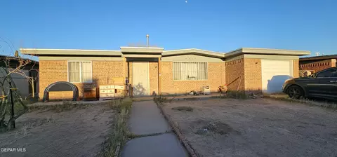 9867 Sayers Dr, El Paso, TX 79927