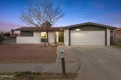8741 Plains Dr, El Paso, TX 79907