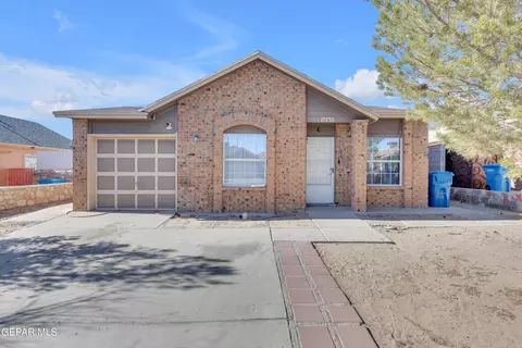 10758 Valley Dale Rd, El Paso, TX 79927
