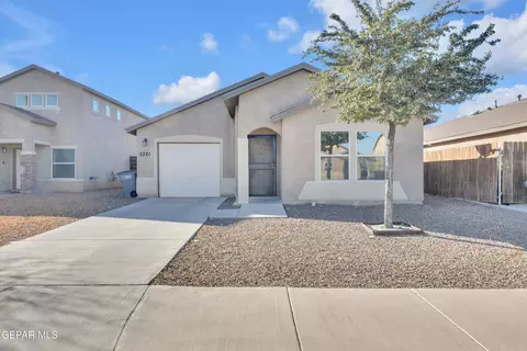 2221 Sparrow Point St, El Paso, TX 79938