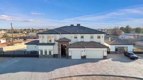225 S Nevarez Rd, Socorro, TX 79927