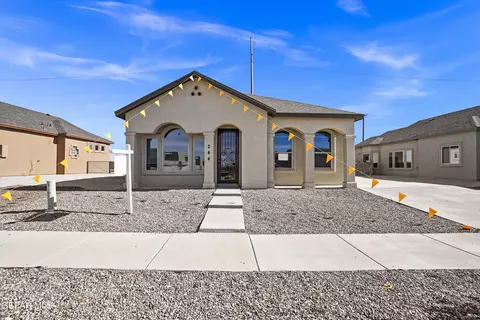 244 Dora Baltea Pl, Horizon City, TX 79928