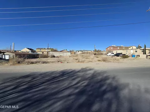 12927 Harnose Dr, El Paso, TX 79928