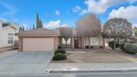2049 Sun Tide Dr, El Paso, TX 79938