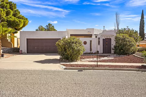 804 Villa Flores Dr, El Paso, TX 79912