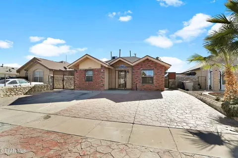 11972 Royal Woods Dr, El Paso, TX 79936