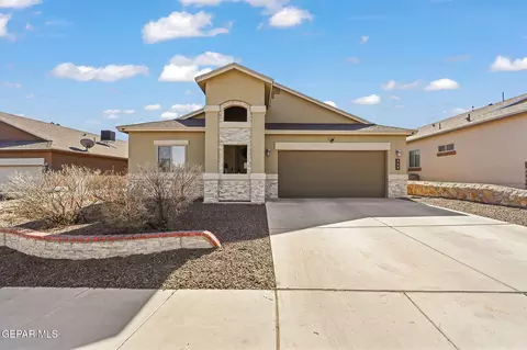 889 Holly Park Ave, Santa Teresa, NM 88008