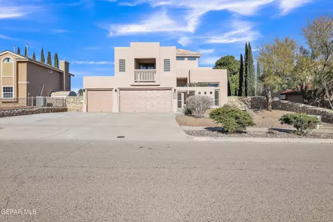 4349 Loma Casitas Rd, El Paso, TX 79934
