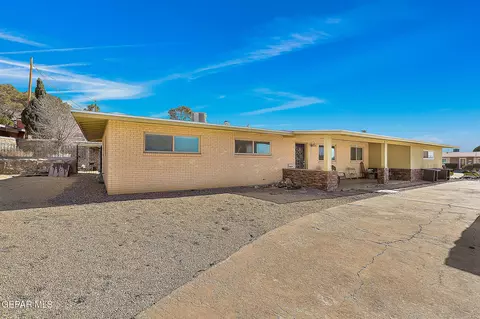 4200 Canterbury Dr, El Paso, TX 79902