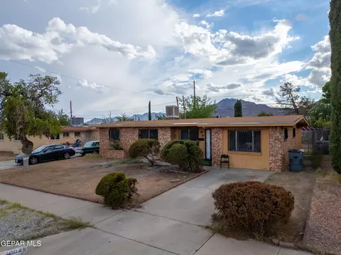 10045 Kirwood St, El Paso, TX 79924