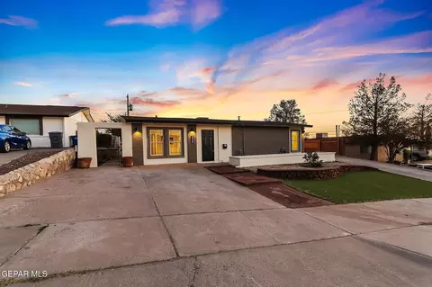 220 Carnival Dr, El Paso, TX 79912