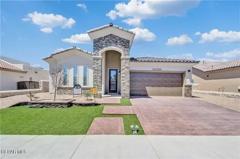 12700 Middlesbrough Ave, Horizon City, TX 79928
