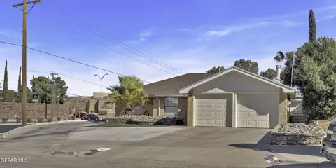 1864 Piedra Roja St, El Paso, TX 79936