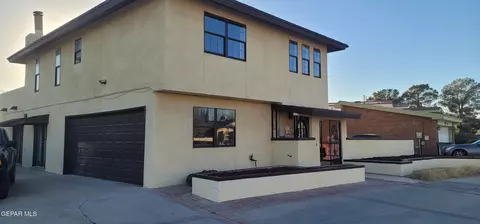 11420 Tom Ulozas Dr, El Paso, TX 79936