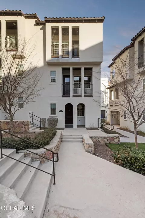461 Vin Benicarlo Pl, El Paso, TX 79912