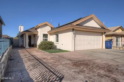 11761 Snow Hawk Dr, El Paso, TX 79936
