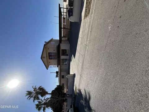 5208 Flowers Dr, El Paso, TX 79905