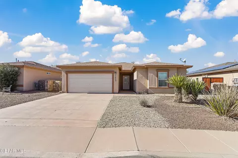 5609 Wales Dr, Santa Teresa, NM 88008