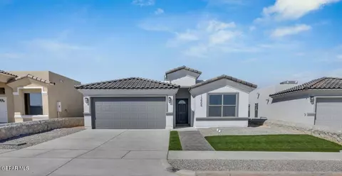 825 Paseo Tranquilo Pl, Horizon City, TX 79928