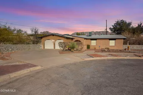 735 De Leon Dr, El Paso, TX 79912