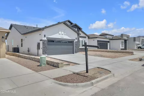 441 Santiago Munos St, Vinton, TX 79821
