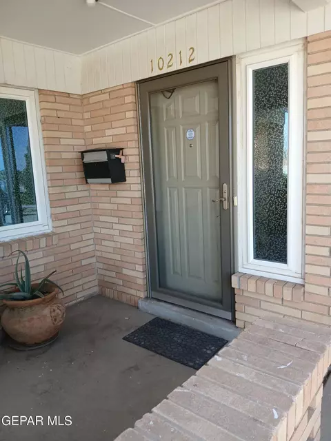 10212 Montwood Dr, El Paso, TX 79925