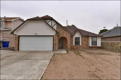 11689 Floyd Childs Ct, El Paso, TX 79936
