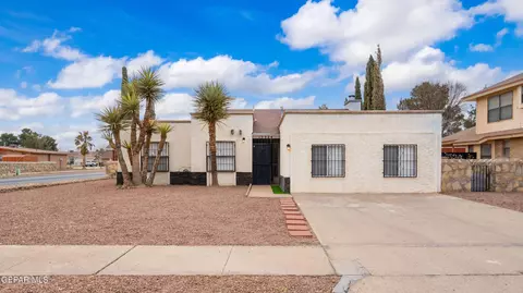 15324 Fairwood Ct, Horizon City, TX 79928