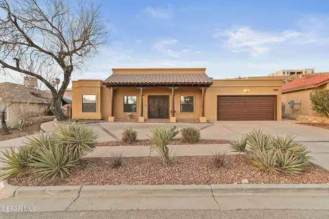6605 Wind Ridge Dr, El Paso, TX 79912