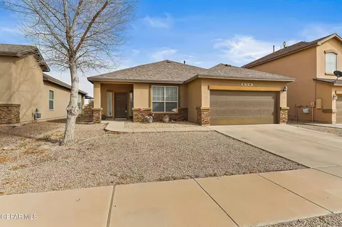 604 Lichfield Dr, El Paso, TX 79928