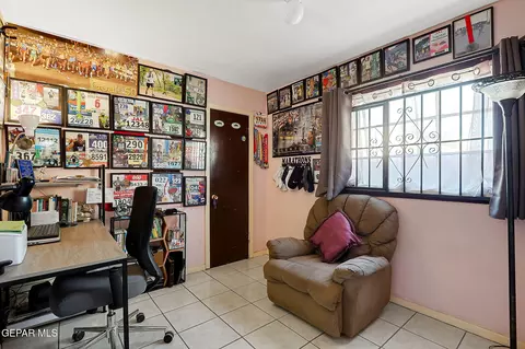 8156 Sharp Rd, El Paso, TX 79907 photo 27