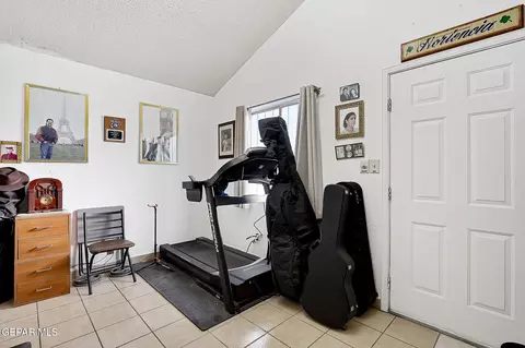 8156 Sharp Rd, El Paso, TX 79907 photo 22