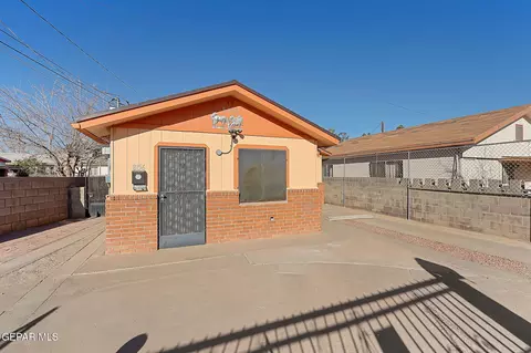 8156 Sharp Rd, El Paso, TX 79907 photo 6