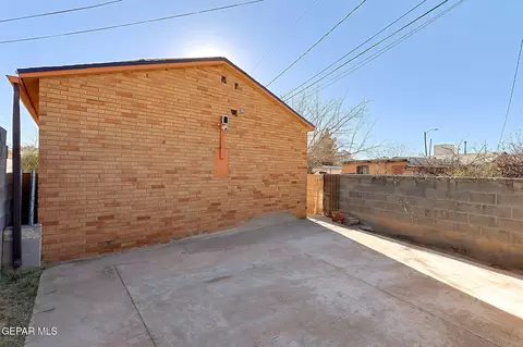 8156 Sharp Rd, El Paso, TX 79907 photo 46