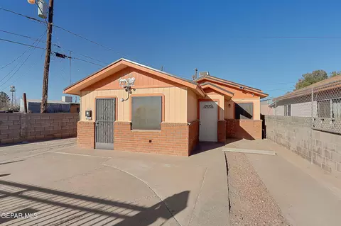 8156 Sharp Rd, El Paso, TX 79907 photo 5