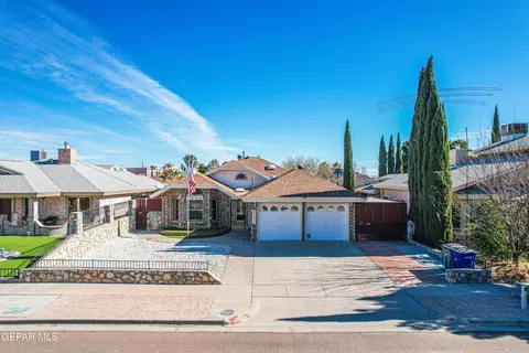 11633 John Weir Dr, El Paso, TX 79936