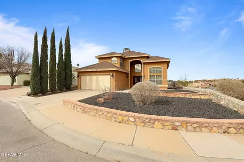 6136 Los Fuentes Dr, El Paso, TX 79912