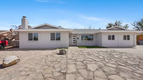 10320 Bush Ln, El Paso, TX 79925
