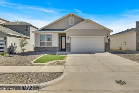 1672 Brevoort St, El Paso, TX 79928