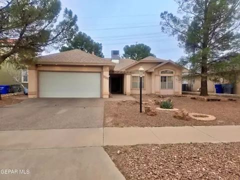 7705 Dianjou Dr, El Paso, TX 79912