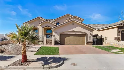 701 Colonial Bluff St, El Paso, TX 79928