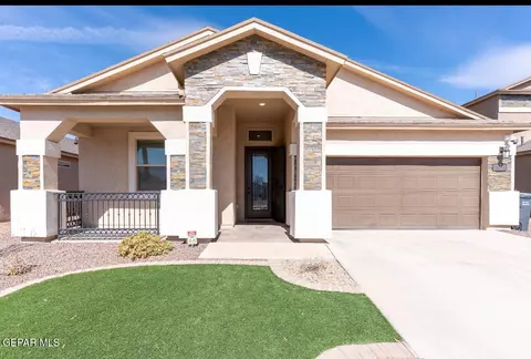 572 Issa Cir, El Paso, TX 79932