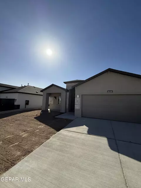 553 Oakmont, El Paso, TX 79928