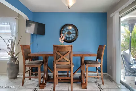 Dining - 3441 Tierra Ruby Dr, El Paso, TX 79938 photo 2 of 2